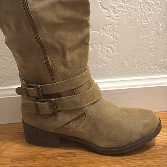 Taupe Brown Knee High Boot Combat Riding Size 10 Shoe Dazzle Neely‎ New Casual - Picture 3 of 9